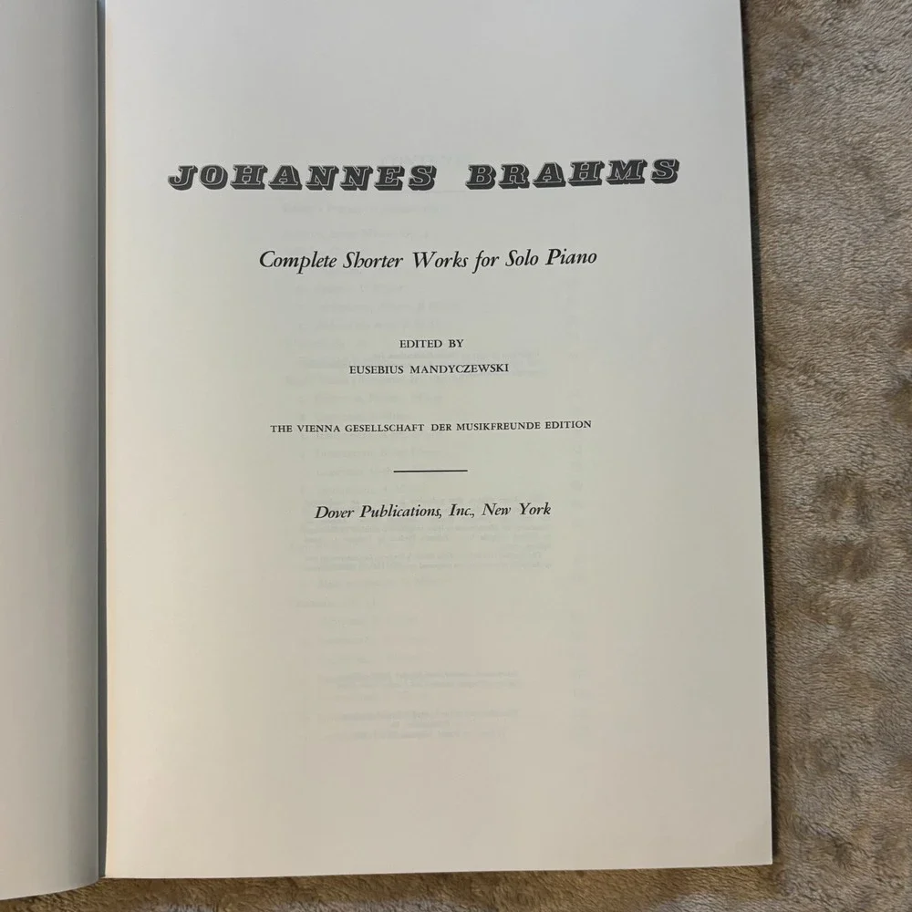 Johannes Brahms – Complete Shorter Works for Solo Piano | Dover Music | Softcove